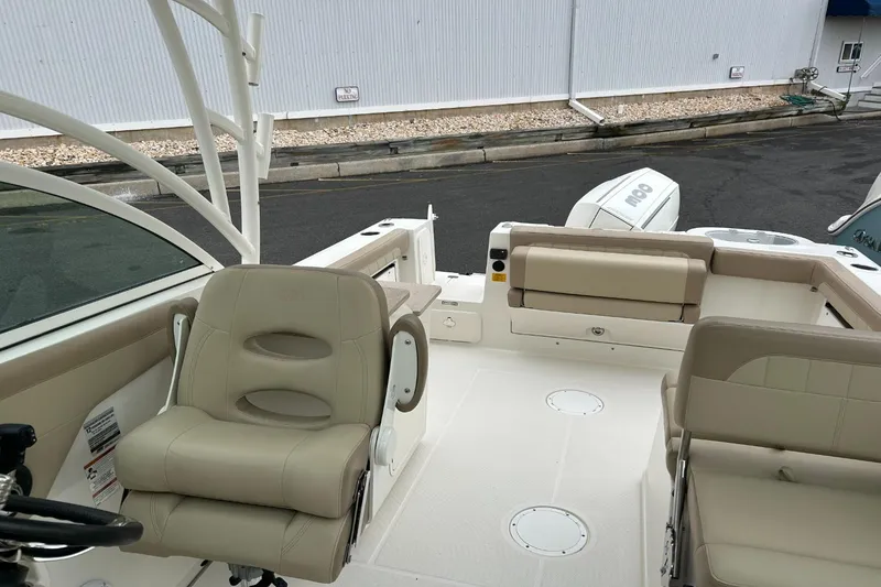 Slide: The Image of Sailfish 245 DC 2021 - 10