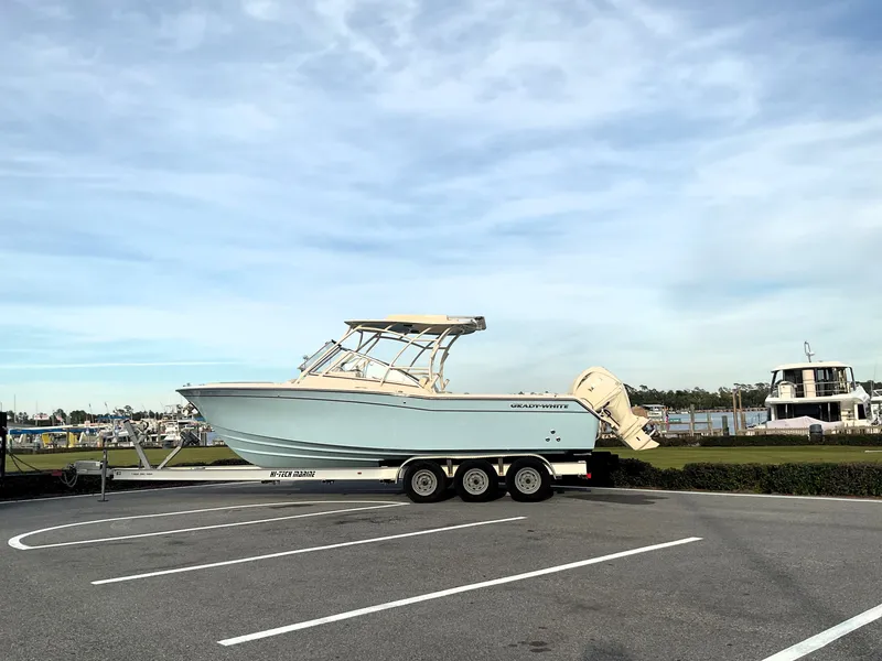 The Image of Grady-White Freedom 275 2026 - 0