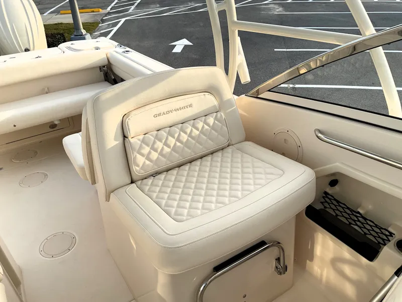 Slide: The Image of Grady-White Freedom 275 2026 - 22