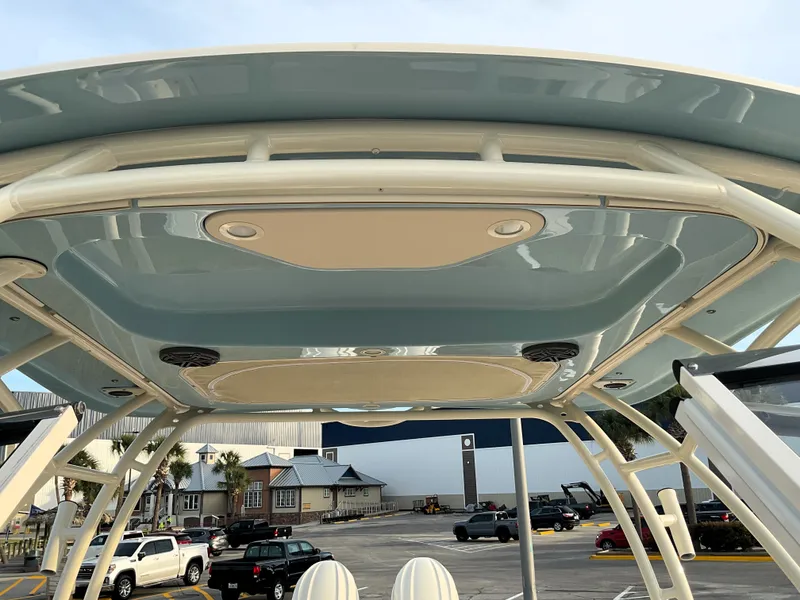 Slide: The Image of Grady-White Freedom 275 2026 - 33