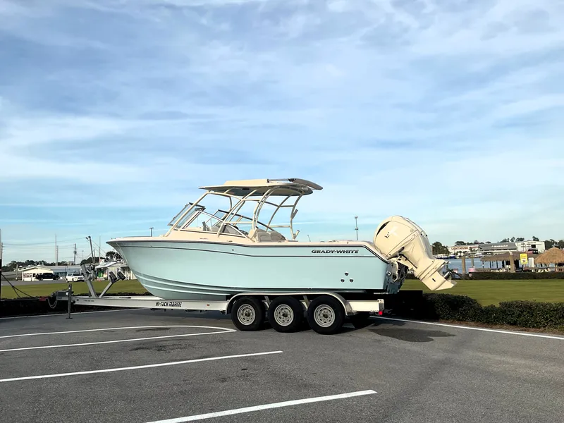 Slide: The Image of Grady-White Freedom 275 2026 - 35