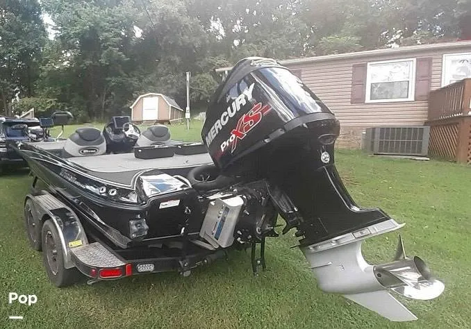 Slide: The Image of Triton 20 TRX Elite 2015 - 15800371