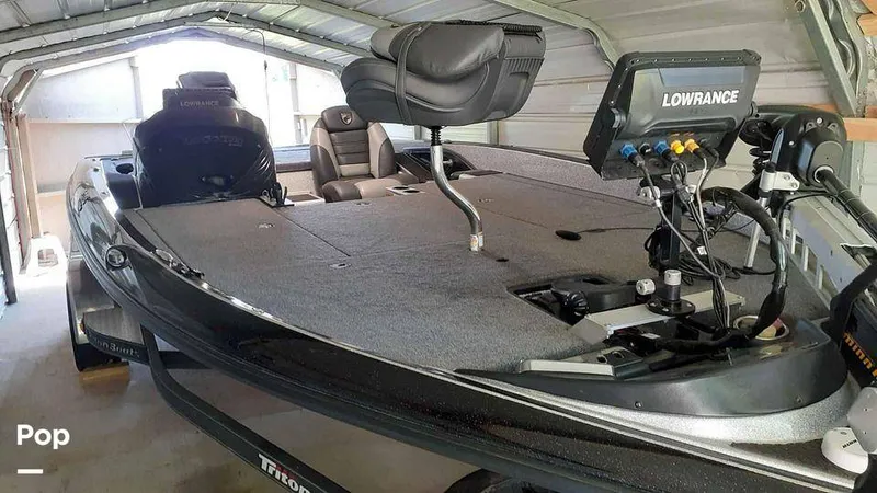 Slide: The Image of Triton 20 TRX Elite 2015 - 13496047