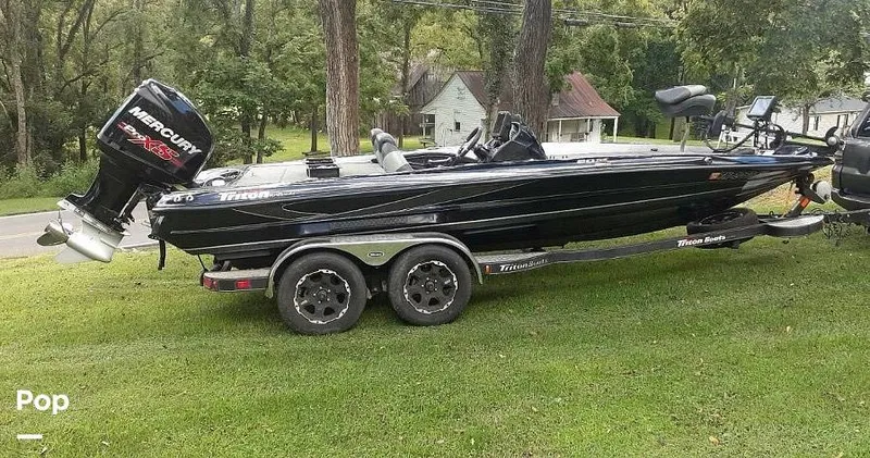 Slide: The Image of Triton 20 TRX Elite 2015 - 15800373