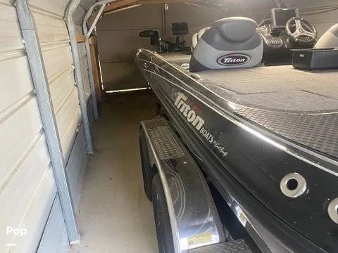 Slide: The Image of Triton 20 TRX Elite 2015 - 13567370