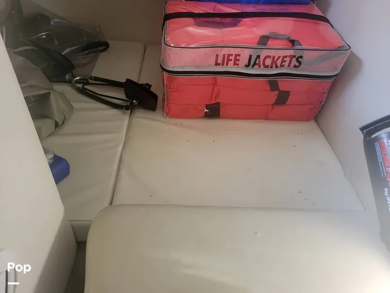 Slide: The Image of Crownline Boats 250 CR 2005 - 13741823