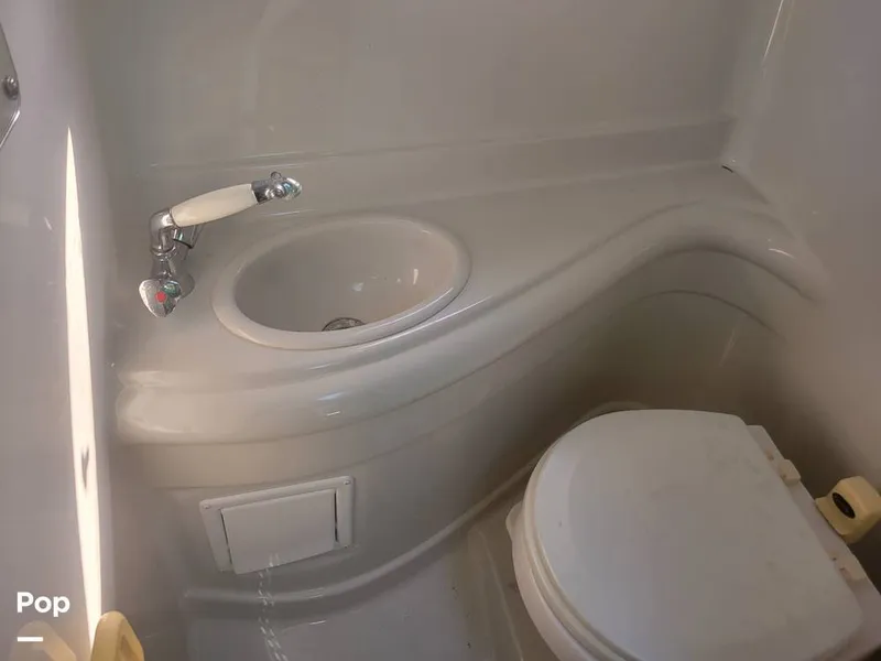 Slide: The Image of Crownline Boats 250 CR 2005 - 13741827