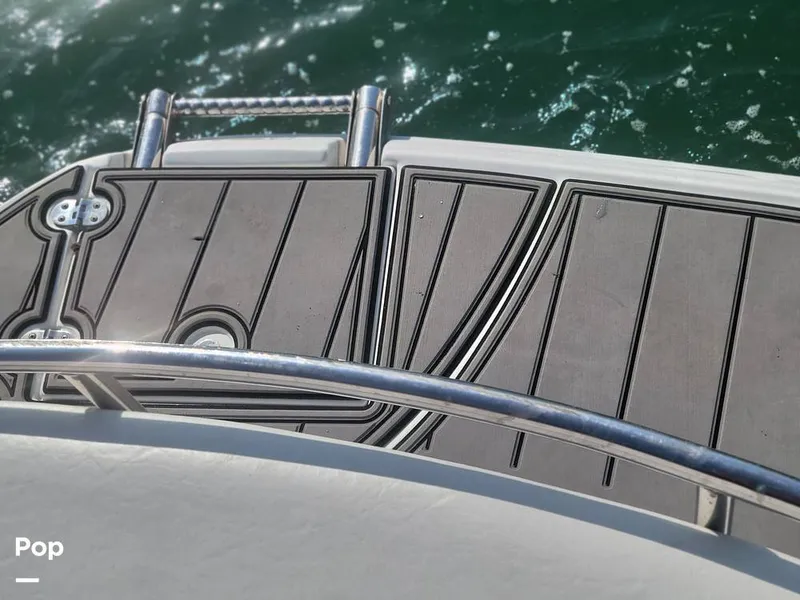 Slide: The Image of Crownline Boats 250 CR 2005 - 13741799