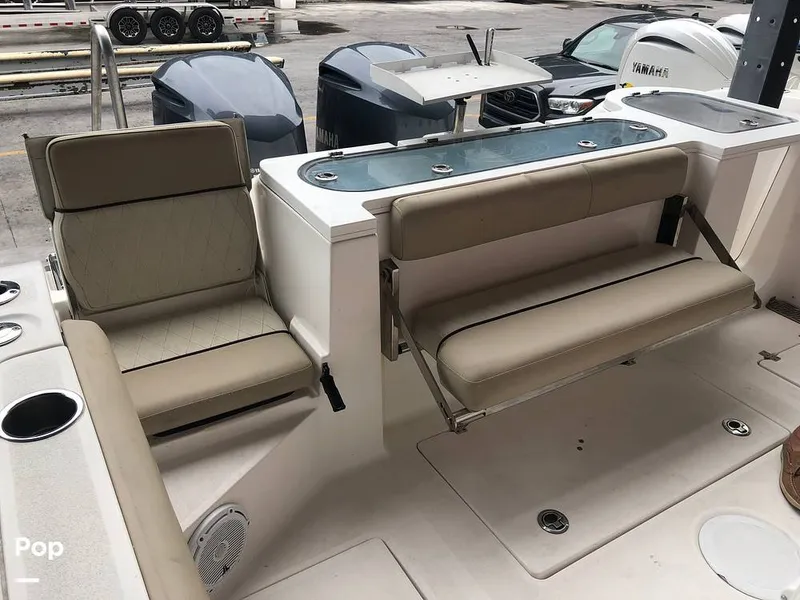 Slide: The Image of Transom Seating - 13815359