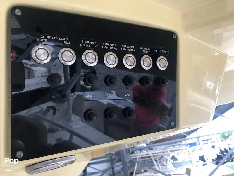 Slide: The Image of Courtesy Lights - 13815335