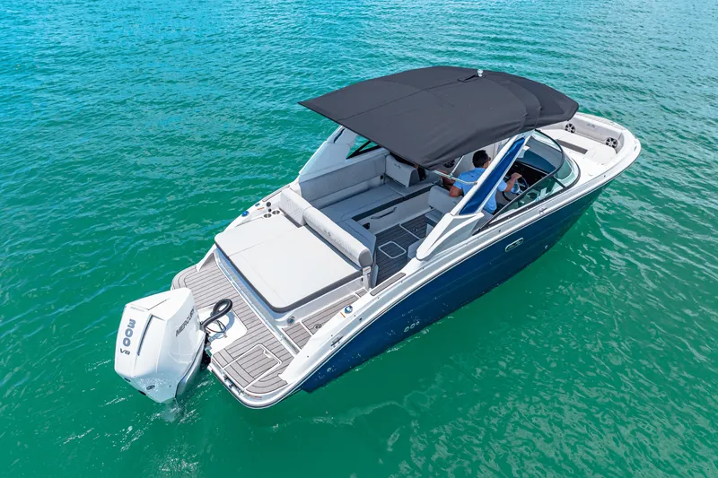 Slide: The Image of Sea Ray SDX 250 Outboard 2025 - 10