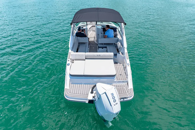 Slide: The Image of Sea Ray SDX 250 Outboard 2025 - 13