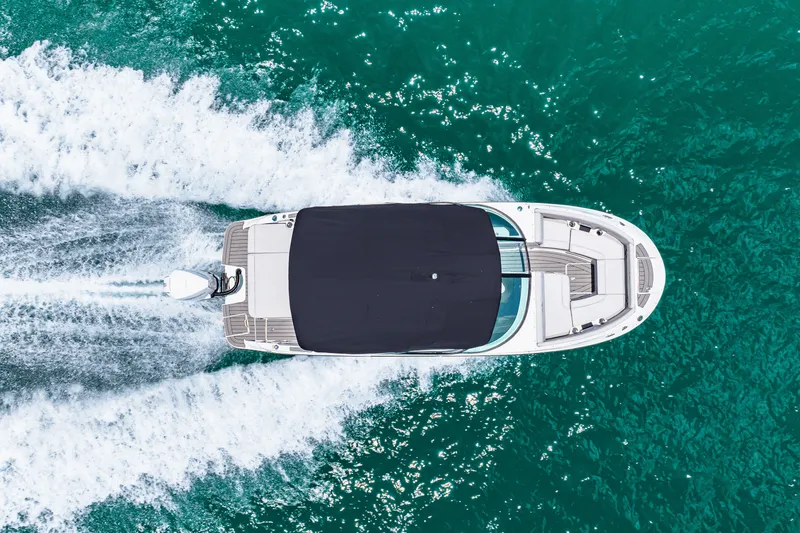 Slide: The Image of Sea Ray SDX 250 Outboard 2025 - 21