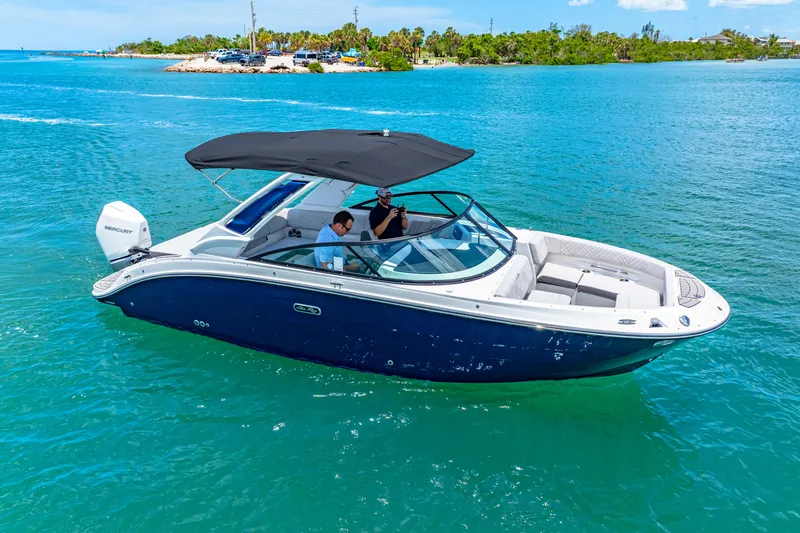 Slide: The Image of Sea Ray SDX 250 Outboard 2025 - 8