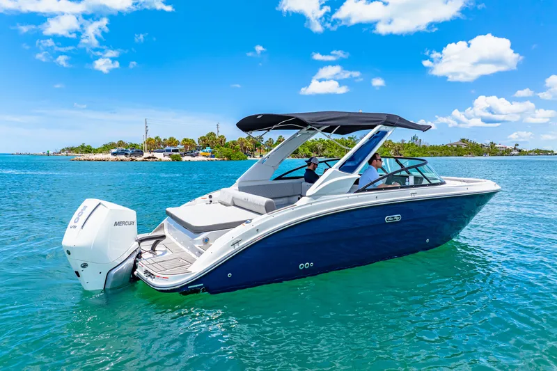 Slide: The Image of Sea Ray SDX 250 Outboard 2025 - 9