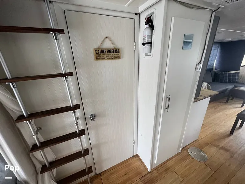 Slide: The Image of Bathroom Door - 13576394