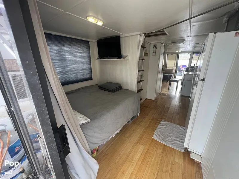 Slide: The Image of Three Buoys 42 1985 - 13576428