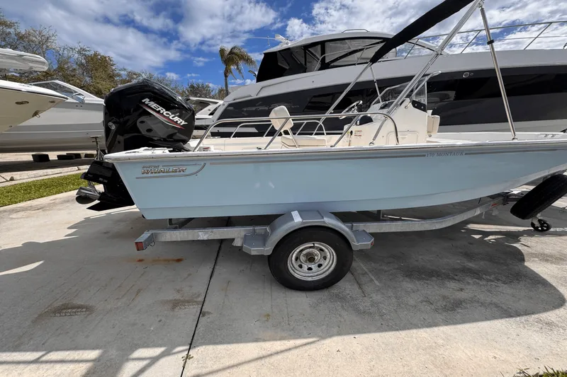 Slide: The Image of Boston Whaler 170 Montauk 2025 - 3