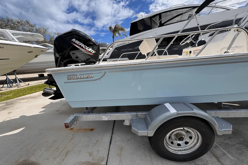 Slide: The Image of Boston Whaler 170 Montauk 2025 - 5