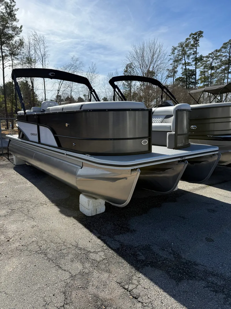 The Image of Crest Classic 220 SLC 2025 - 0