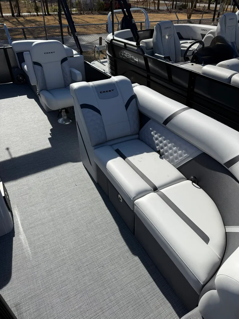 Slide: The Image of Crest Classic 220 SLC 2025 - 6