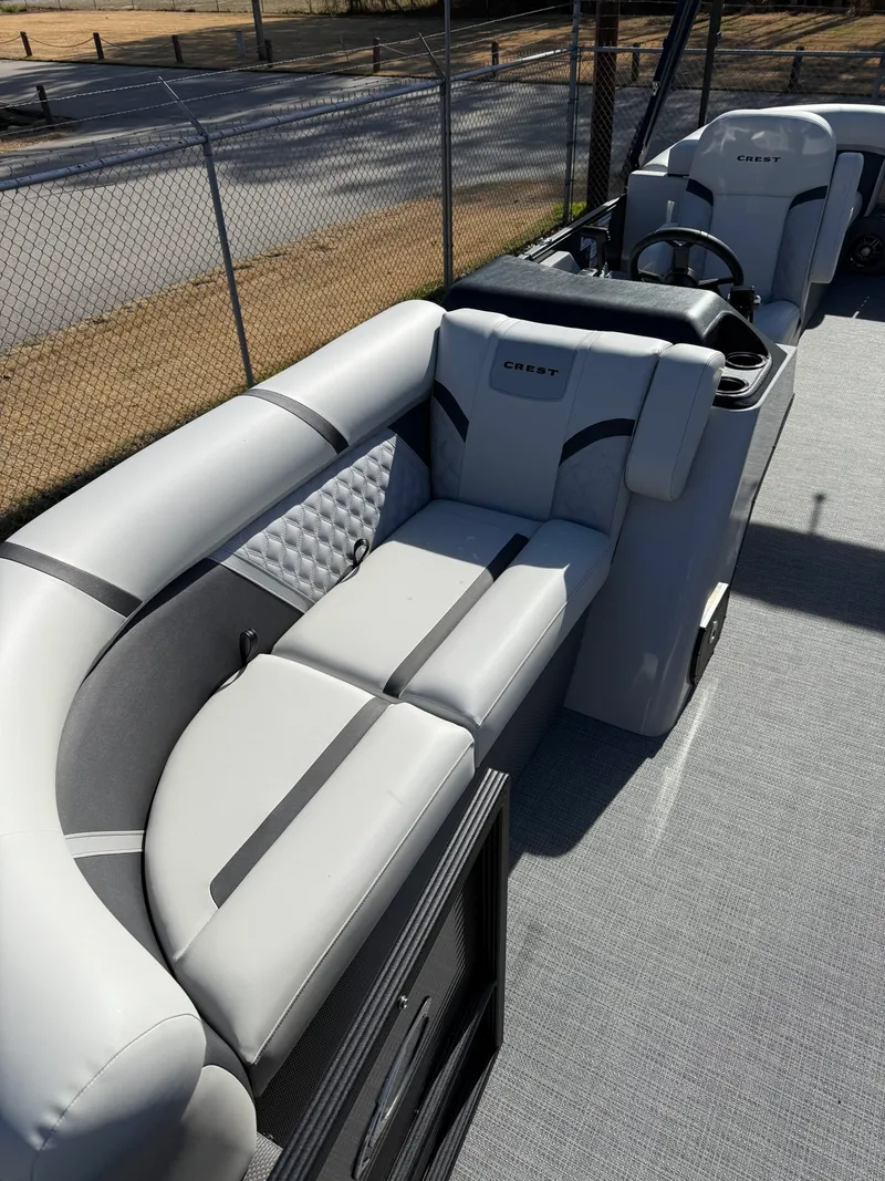 Slide: The Image of Crest Classic 220 SLC 2025 - 7