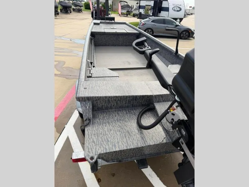 Slide: The Image of Gator-Tail 17/54 Extreme Series 2026 - 16