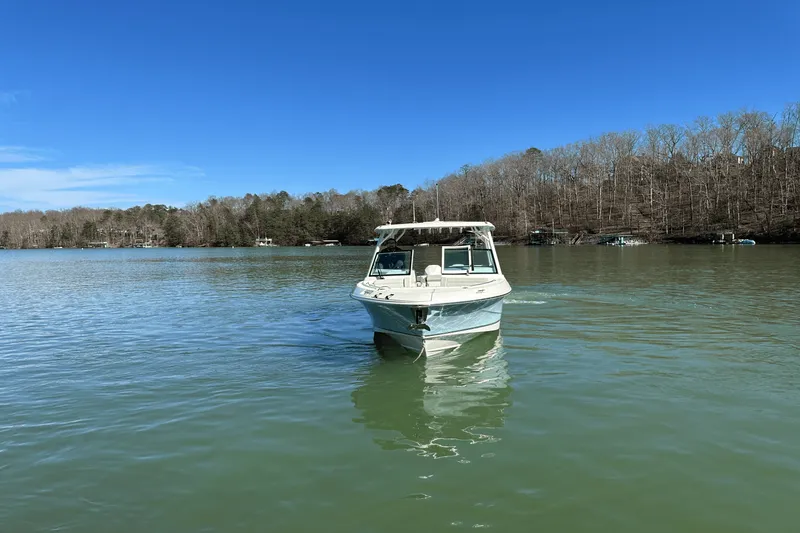 Slide: The Image of Boston Whaler 280 Vantage 2025 - 2