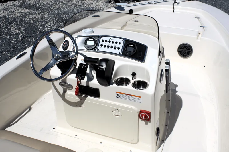 Slide: The Image of Scout 177 Sport 2025 - 12