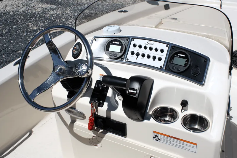 Slide: The Image of Scout 177 Sport 2025 - 13