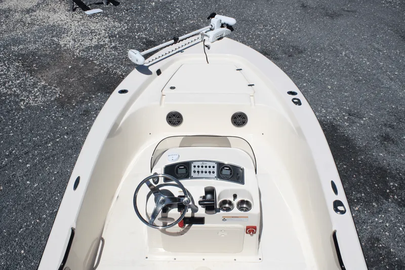 Slide: The Image of Scout 177 Sport 2025 - 22