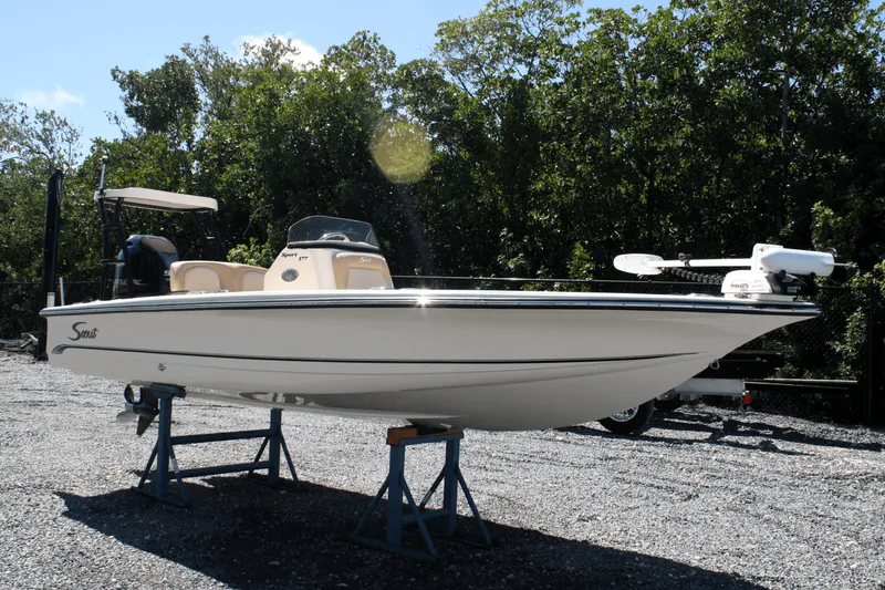 Slide: The Image of Scout 177 Sport 2025 - 6