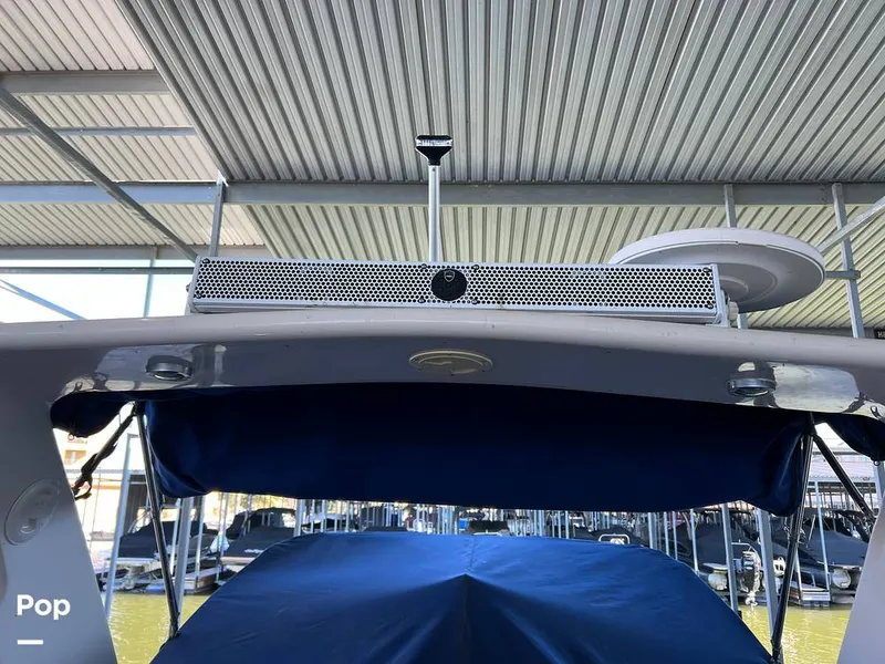 Slide: The Image of Regal 292 Commodore 1999 - 16152660