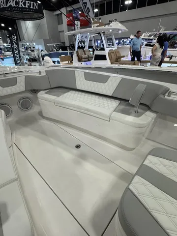 Slide: The Image of Contender 35 ST With Twin Mercury 425 V10 35' 2027 - 10