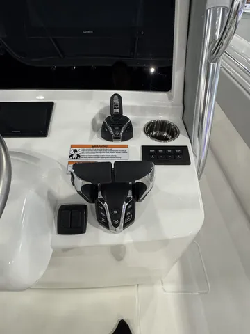 Slide: The Image of Contender 35 ST With Twin Mercury 425 V10 35' 2027 - 18