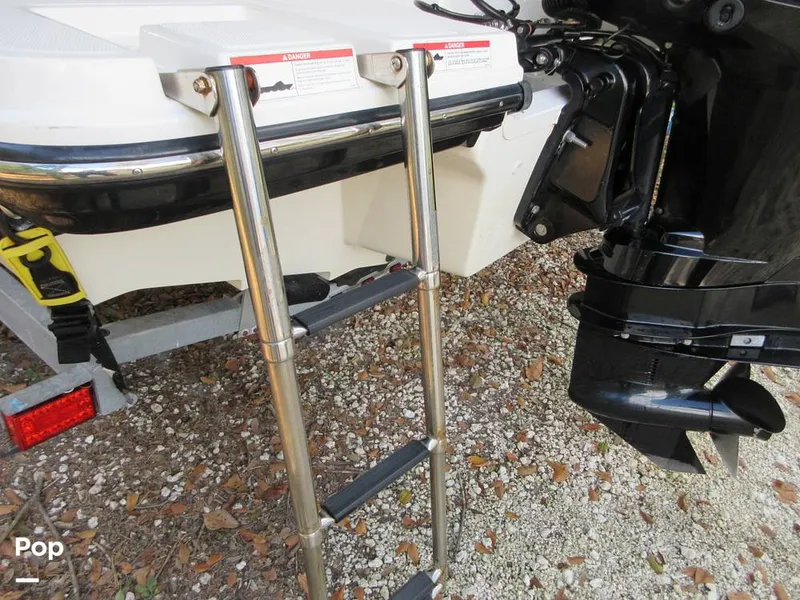 Slide: The Image of Sea Ray SPX 190 2018 - 13631917