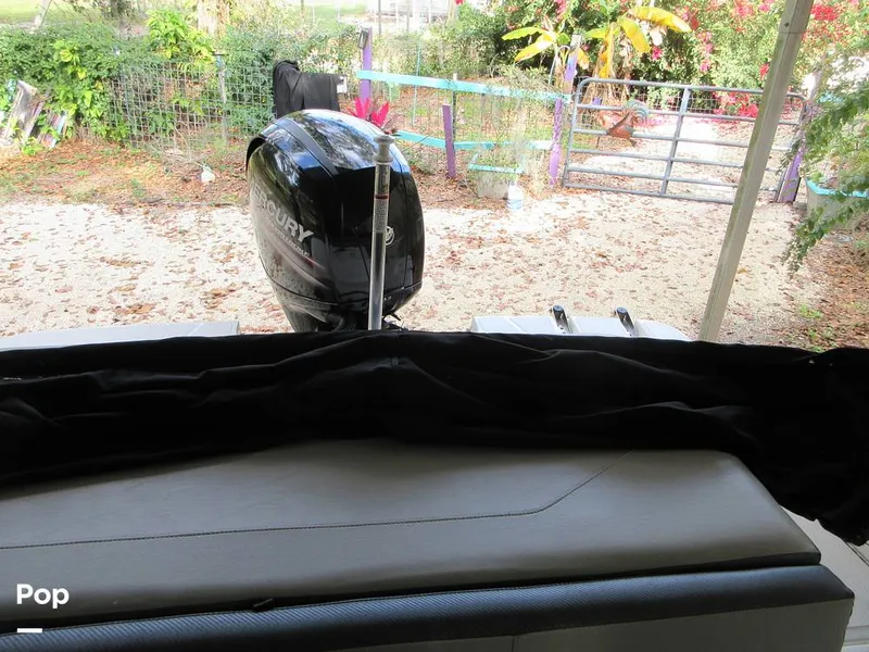 Slide: The Image of Sea Ray SPX 190 2018 - 13631954