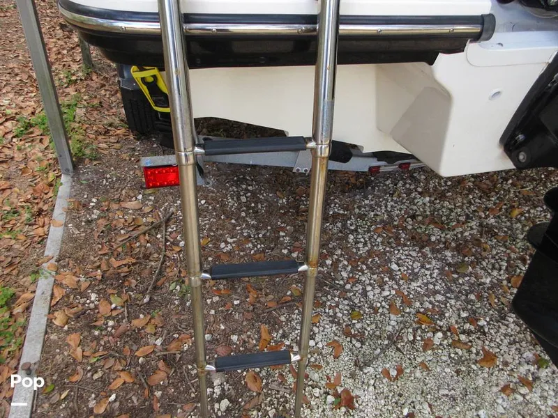 Slide: The Image of Sea Ray SPX 190 2018 - 13631928