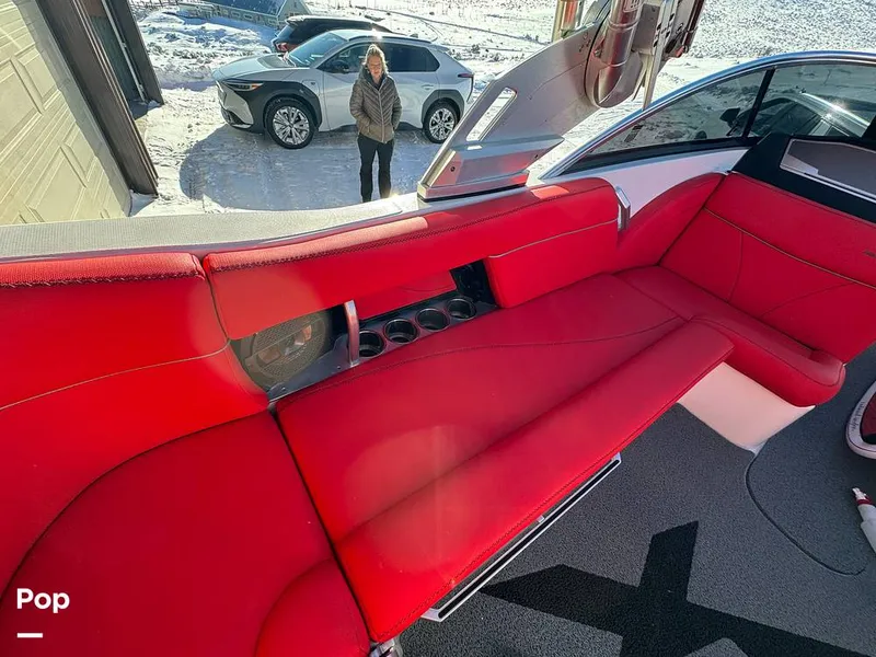 Slide: The Image of Mastercraft X23 2018 - 13669277