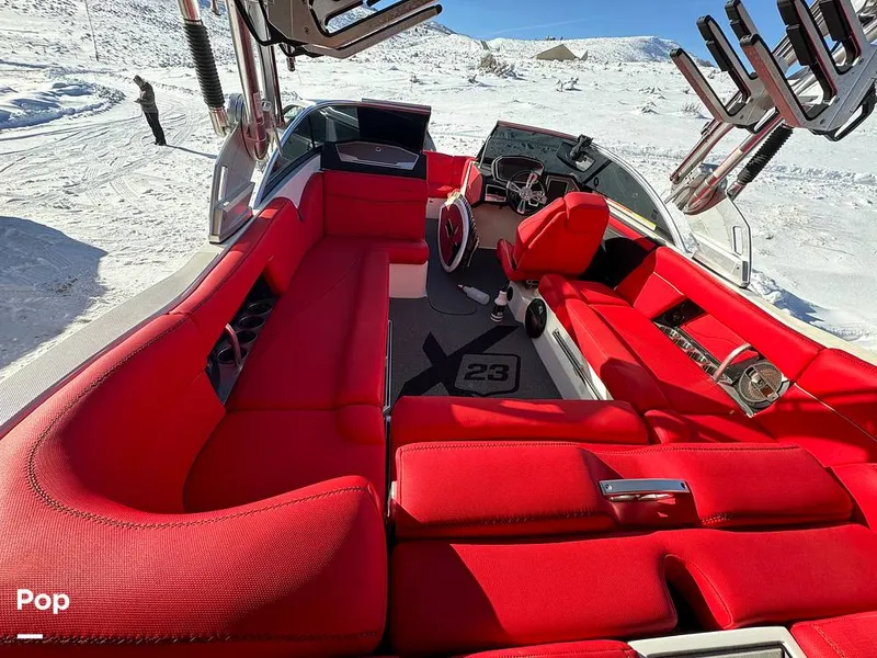 Slide: The Image of Mastercraft X23 2018 - 13669274