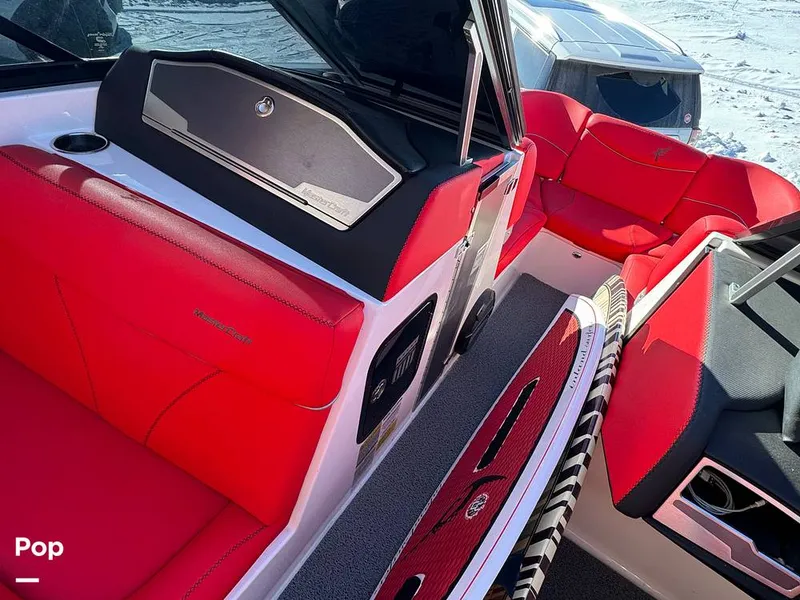 Slide: The Image of Mastercraft X23 2018 - 13669281