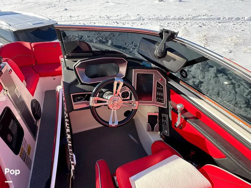 Slide: The Image of Mastercraft X23 2018 - 13669284