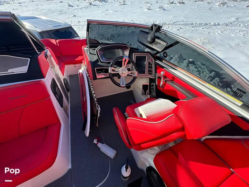 Slide: The Image of Mastercraft X23 2018 - 13669294