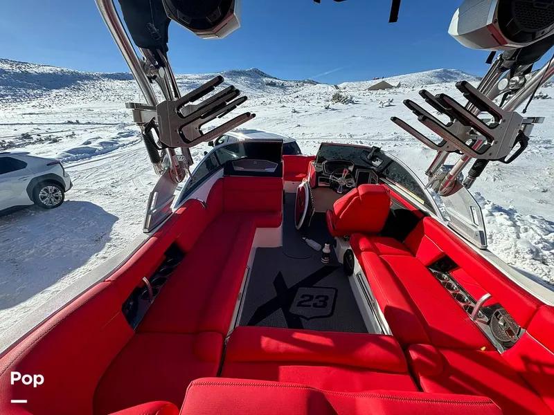 Slide: The Image of Mastercraft X23 2018 - 13669321