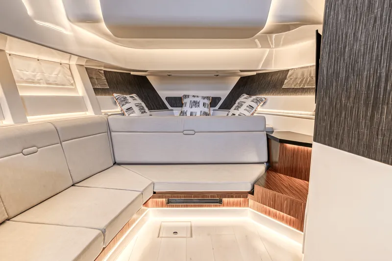 Slide: The Image of Sea Ray 370 SUNDANCER OUTBOARD 2022 - 30