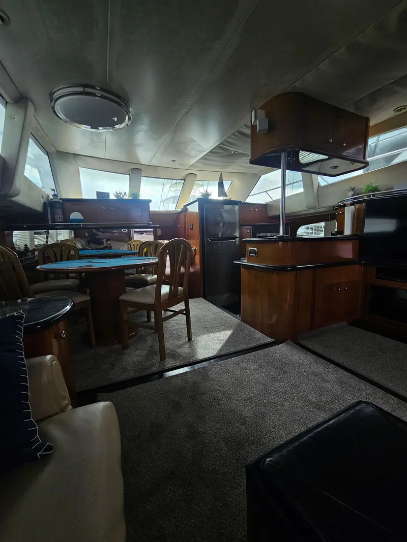 Slide: The Image of Carver Yachts 564 2001 - 34