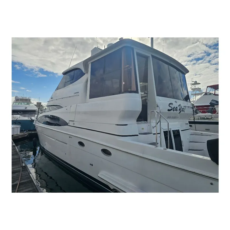 Slide: The Image of Carver Yachts 564 2001 - 4
