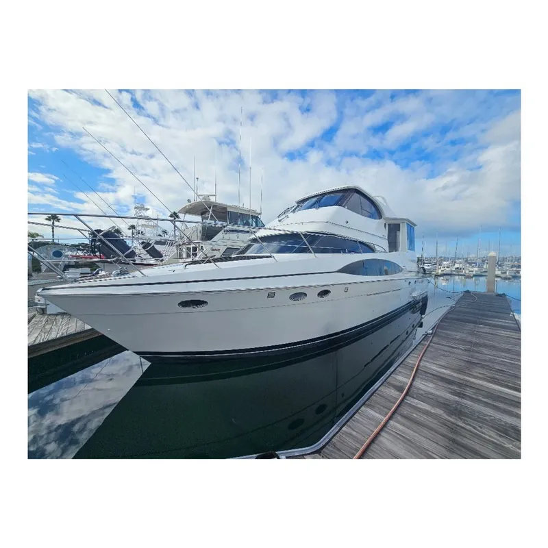 Slide: The Image of Carver Yachts 564 2001 - 1