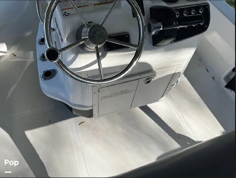 Slide: The Image of NauticStar 215 XTS Shallow Bay 2021 - 13625393