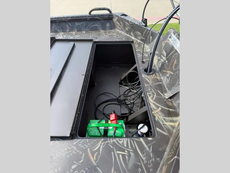 Slide: The Image of Excel 184 SWITCHBLADE CC 2026 - 15